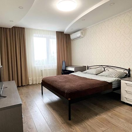 0147 New Flat Near Airport Zhulyany Sofievskaya Borshchagovka Lejlighed Kiev Eksteriør billede